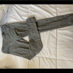 Used women’s grey running leggings!